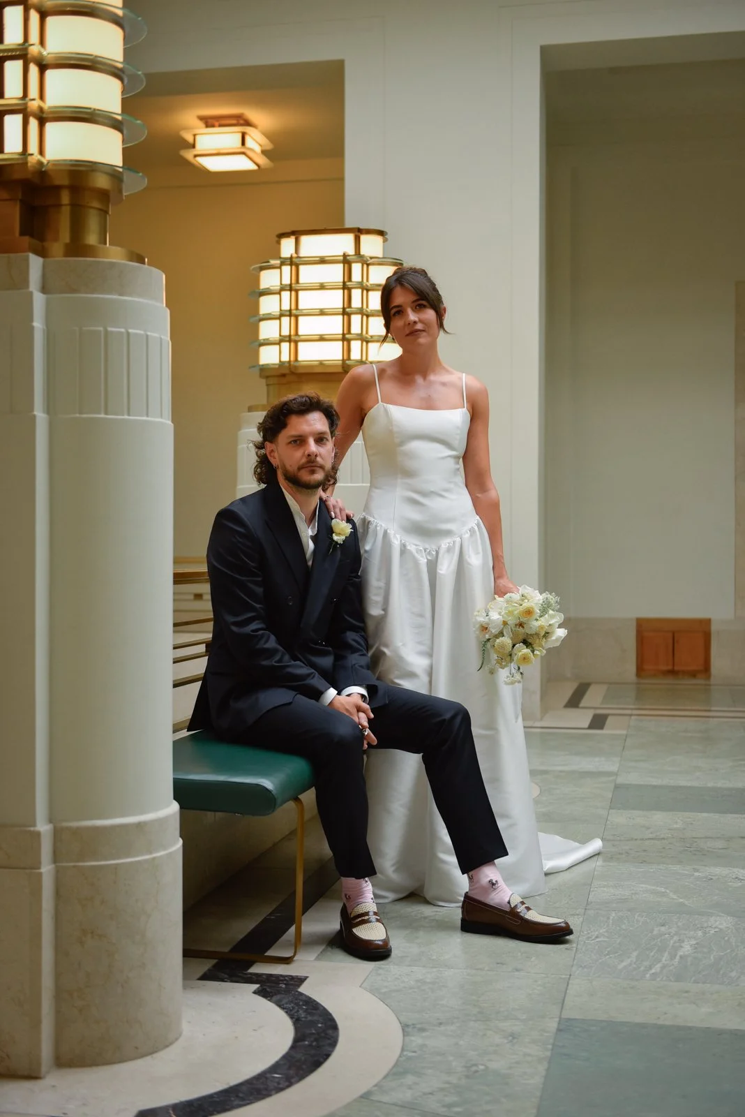 HackneyTownHall-wedding-SarahBurton-24.jpg