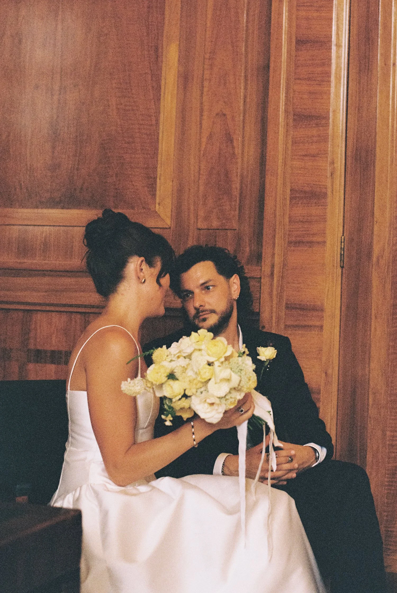 HackneyTownHall-wedding-analogue-SarahBurton-11.jpg