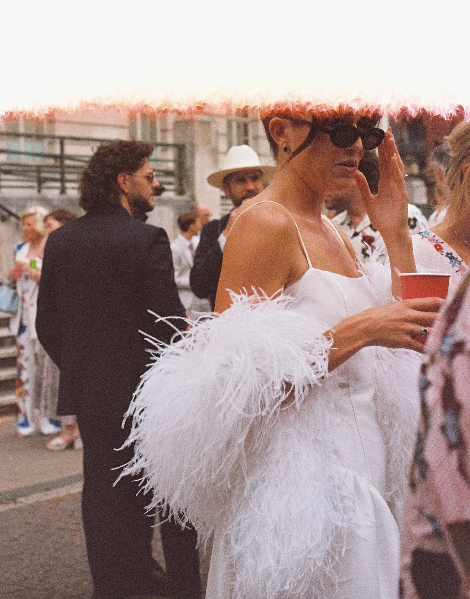 HackneyTownHall-wedding-analogue-SarahBurton-15.jpg