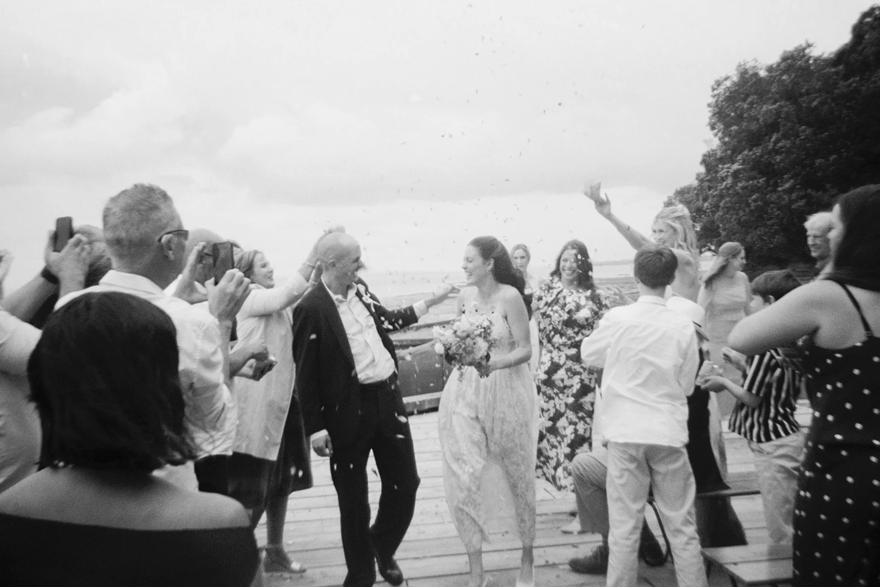 FrenchBayAucklandWeddingFilmPhotographySarahBurton58.jpg