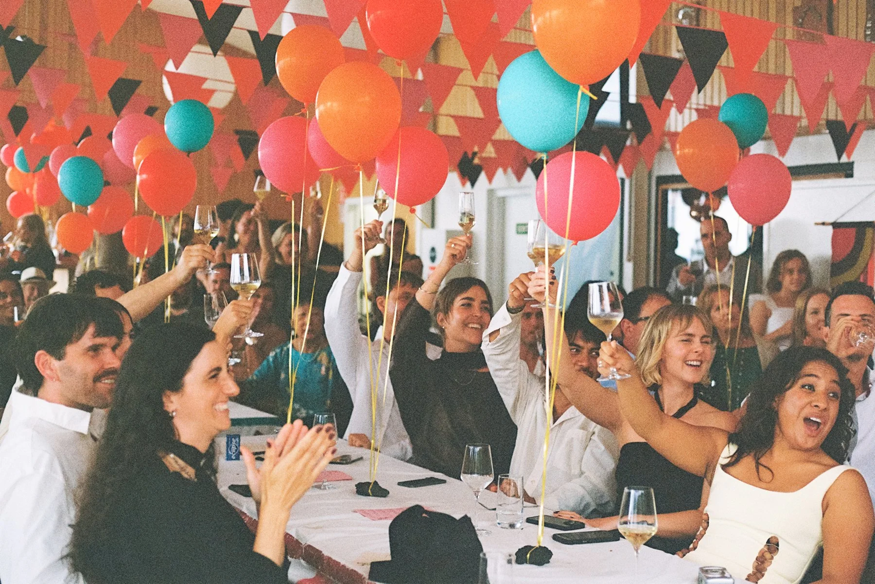 FrenchBayAucklandWeddingFilmPhotographySarahBurton41.jpg