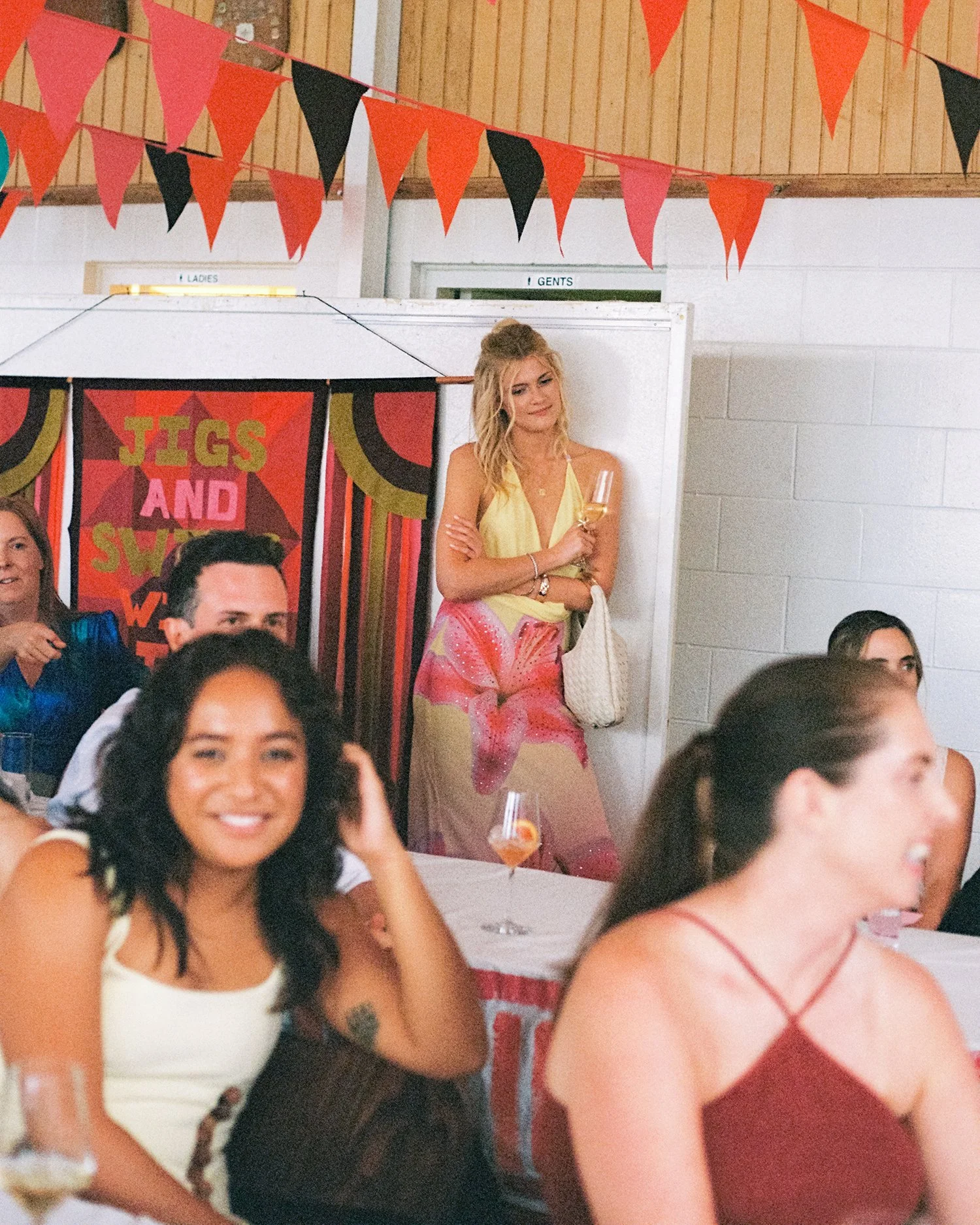 FrenchBayAucklandWeddingFilmPhotographySarahBurton42.jpg