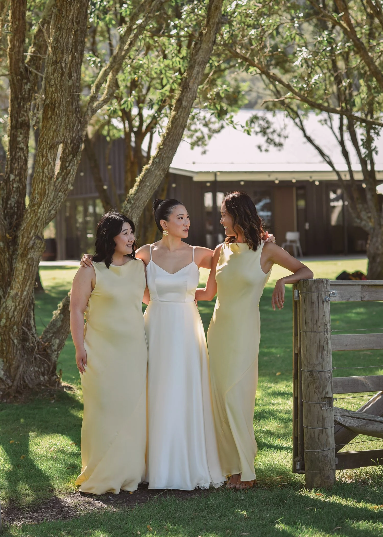 SarahBurtonWeddings_Waiheke-27.jpg