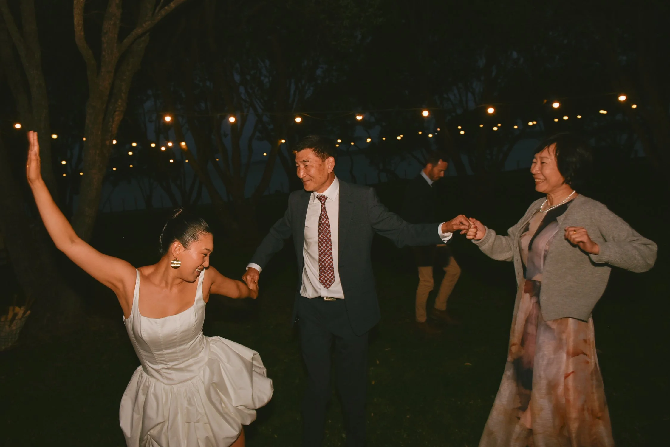 SarahBurtonWeddings_Waiheke-61.jpg