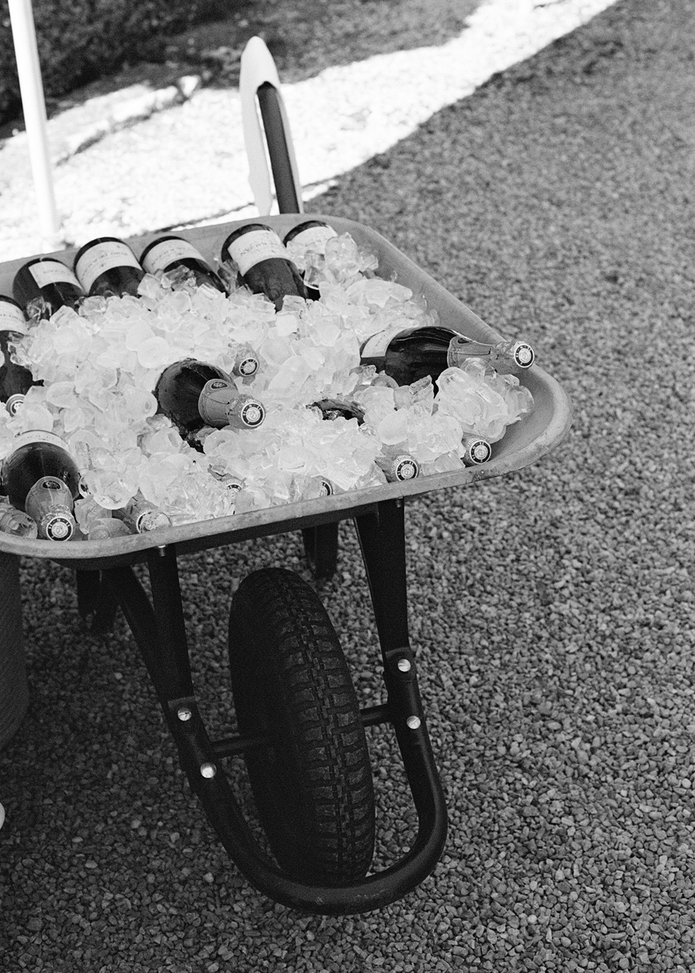 SarahBurtonWeddings_Bordeaux_Film_9.jpg