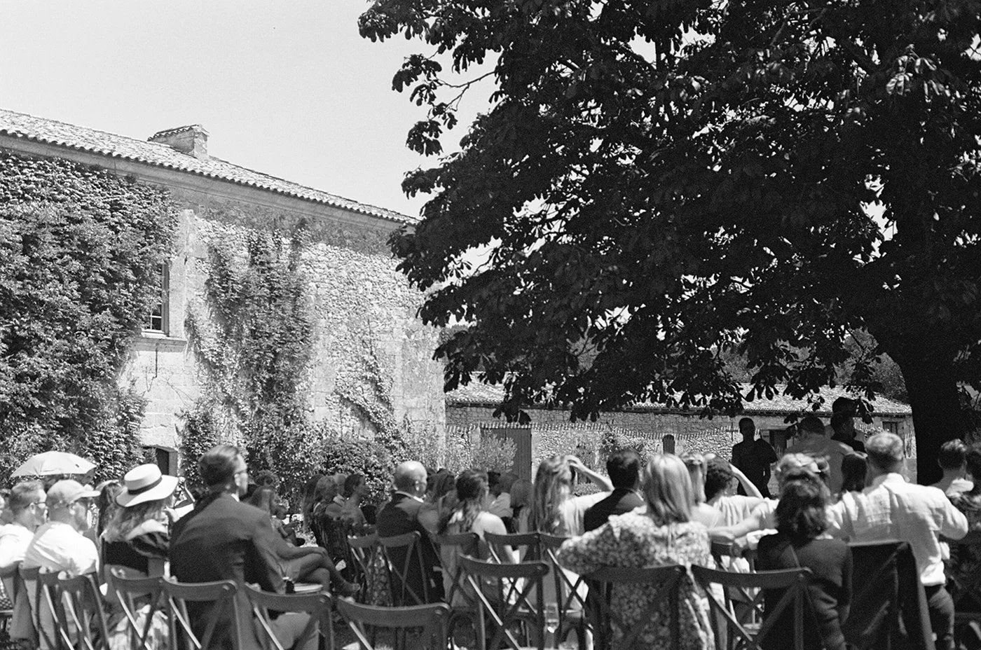 SarahBurtonWeddings_Bordeaux_Film_19.jpg