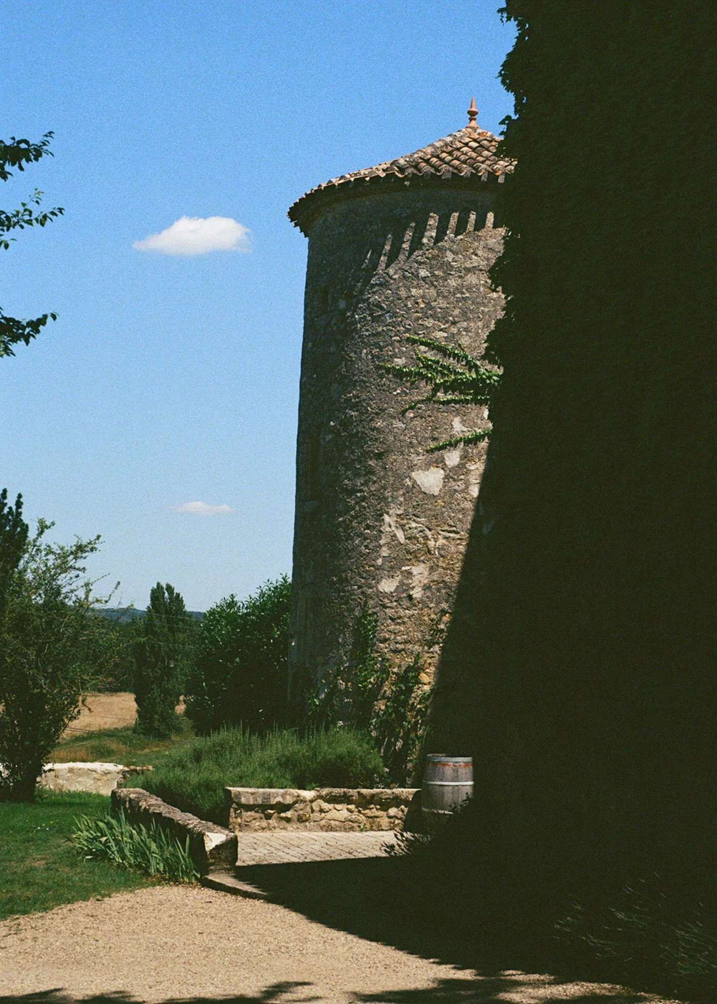SarahBurtonWeddings_Bordeaux_Film_20.jpg