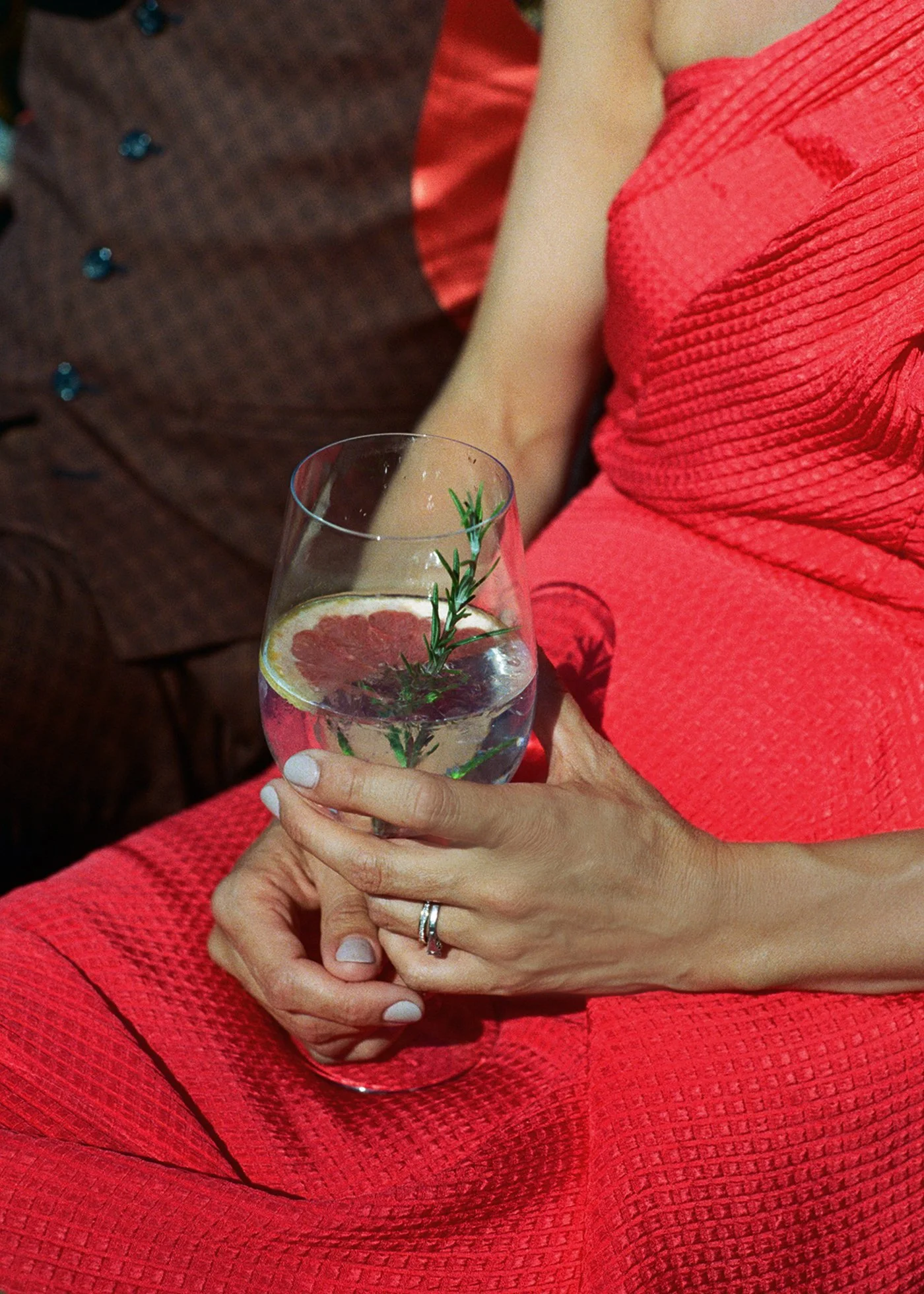 SarahBurtonWeddings_Bordeaux_Film_25.jpg