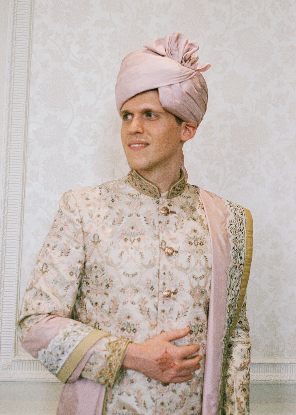 HedsorHouseWedding_35mmFilm32.jpg