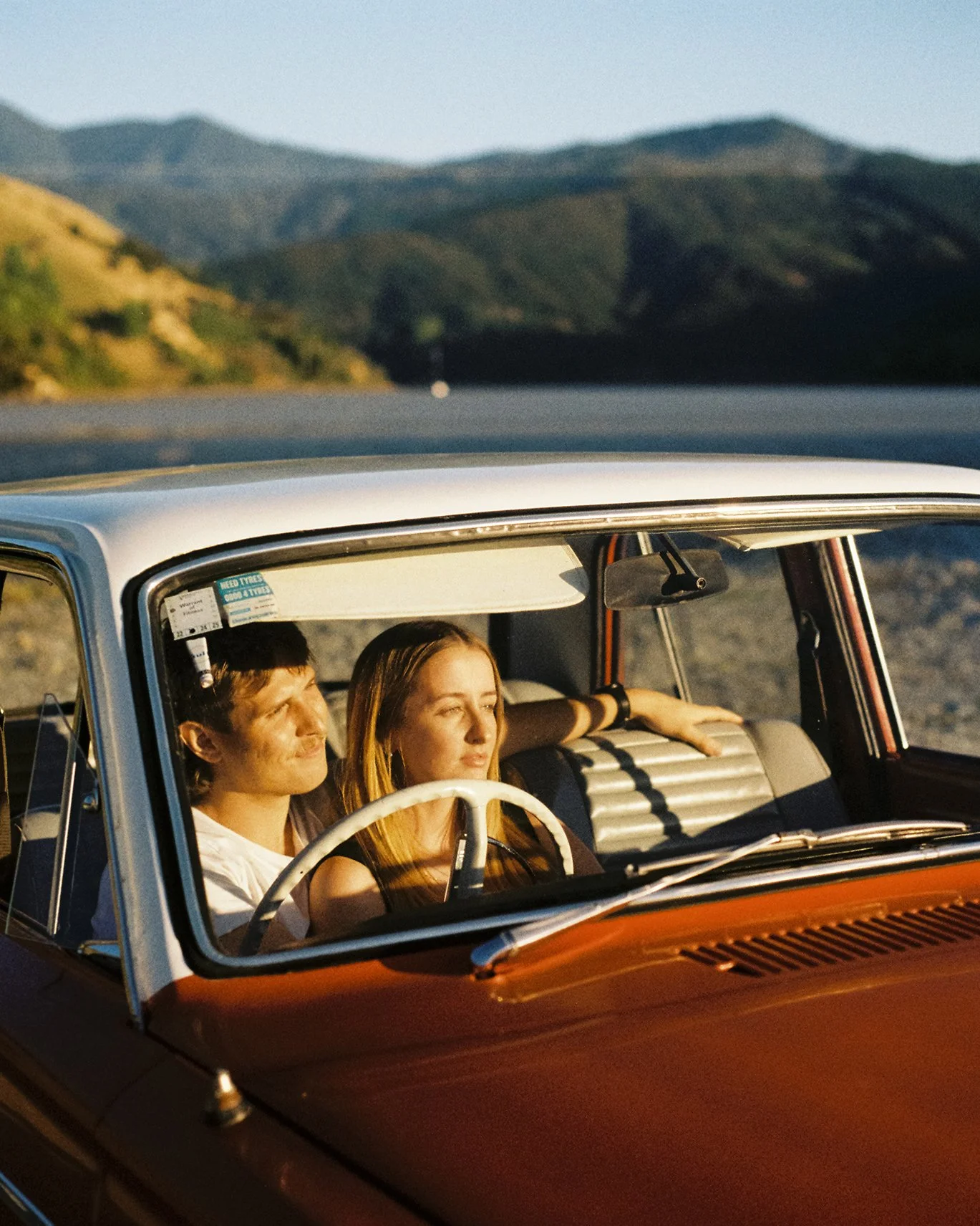 SarahBurtonWeddings_NewZealandcrop_2.jpg