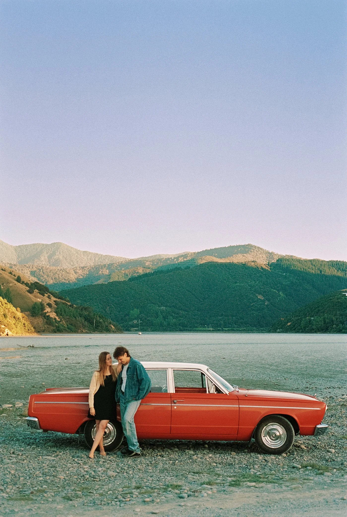 SarahBurtonWeddings_NelsonNZ_35mmFilm_15.jpg