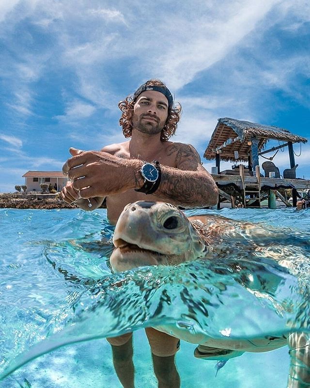 Swimming with turtle😍⁠
Would you dare to do it? 🐢⁠
⁠
📷: davidlangloiss⁠
&bull;⁠
&bull;⁠
&bull;⁠
&bull;⁠
Tag us @ExumasExperience #ExumasExperience to be featured. 🌴#beachresorts #beachlifestyle #beachliving #tropicalisland #tropicalwayoflife #wan