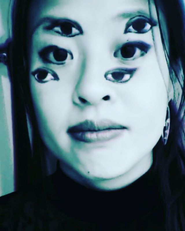 happy halloween 😈
.
.
.
.
.
.
.
.
.
.
.
.
.
.
.
.
.
.
.
.
.
.
#guess #halloween #halloweencostume #punny #pun #dildo #eyes #artist #art #artstagram #instaart #artistshalloween #halloweeenartists #makeup #makeupartist