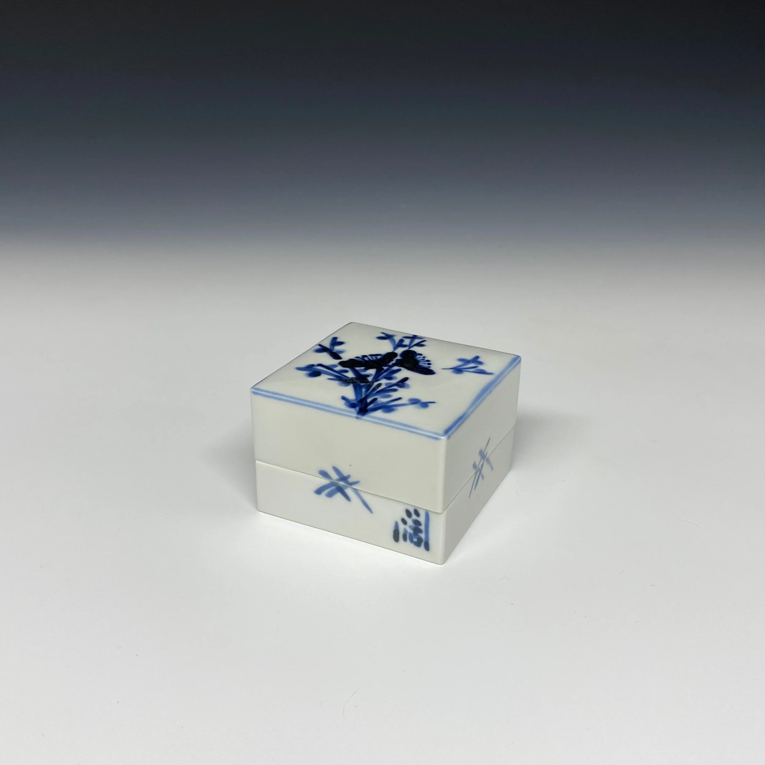 332CBF3D-2D83-4AF1-B942-83B3138B5EA3