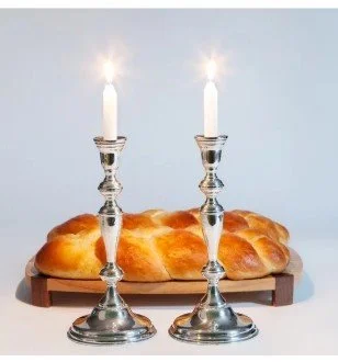 Shabbat Dinner - College Students & Children Age 5 and Under