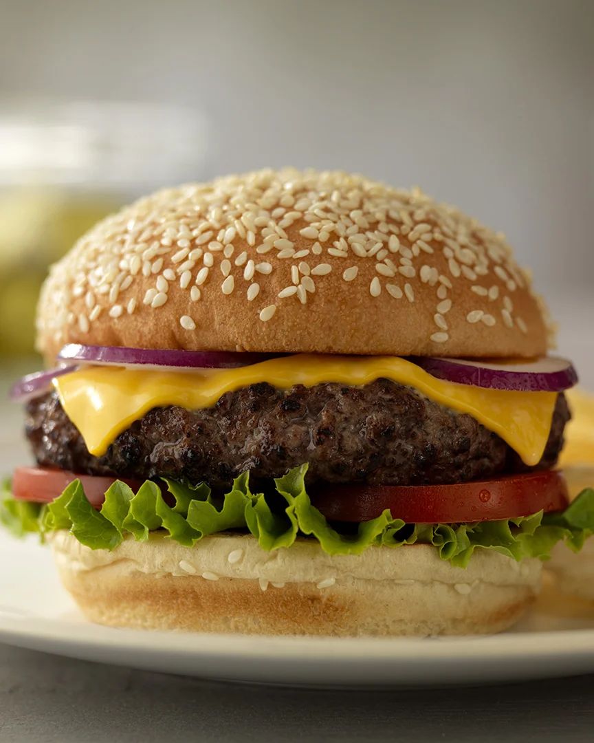 DavidRaine_Cooked_Plated_Burger