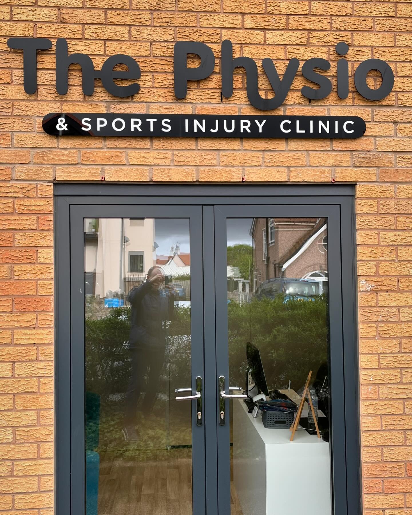 All set for another busy day in clinic. 
.
Remember we&rsquo;re open Saturdays if you need our help. 
@physioandsportsinjuryclinic [Link in Bio to book in]
.
.
.
#physio #physionorthwales #physioandsportsinjuryclinic #rhosphysio #rhosphysiotherapy #r