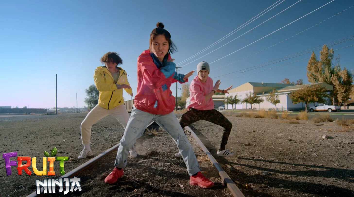 FRUIT NINJA DANCE BATTLE - How to Get the Girl! // ScottDW