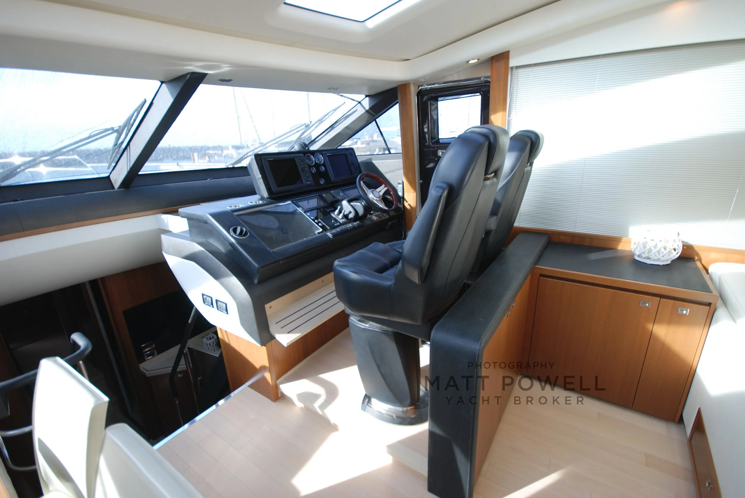 princess-v78-passion-five-for-sale-matt-powell-broker 009.jpg