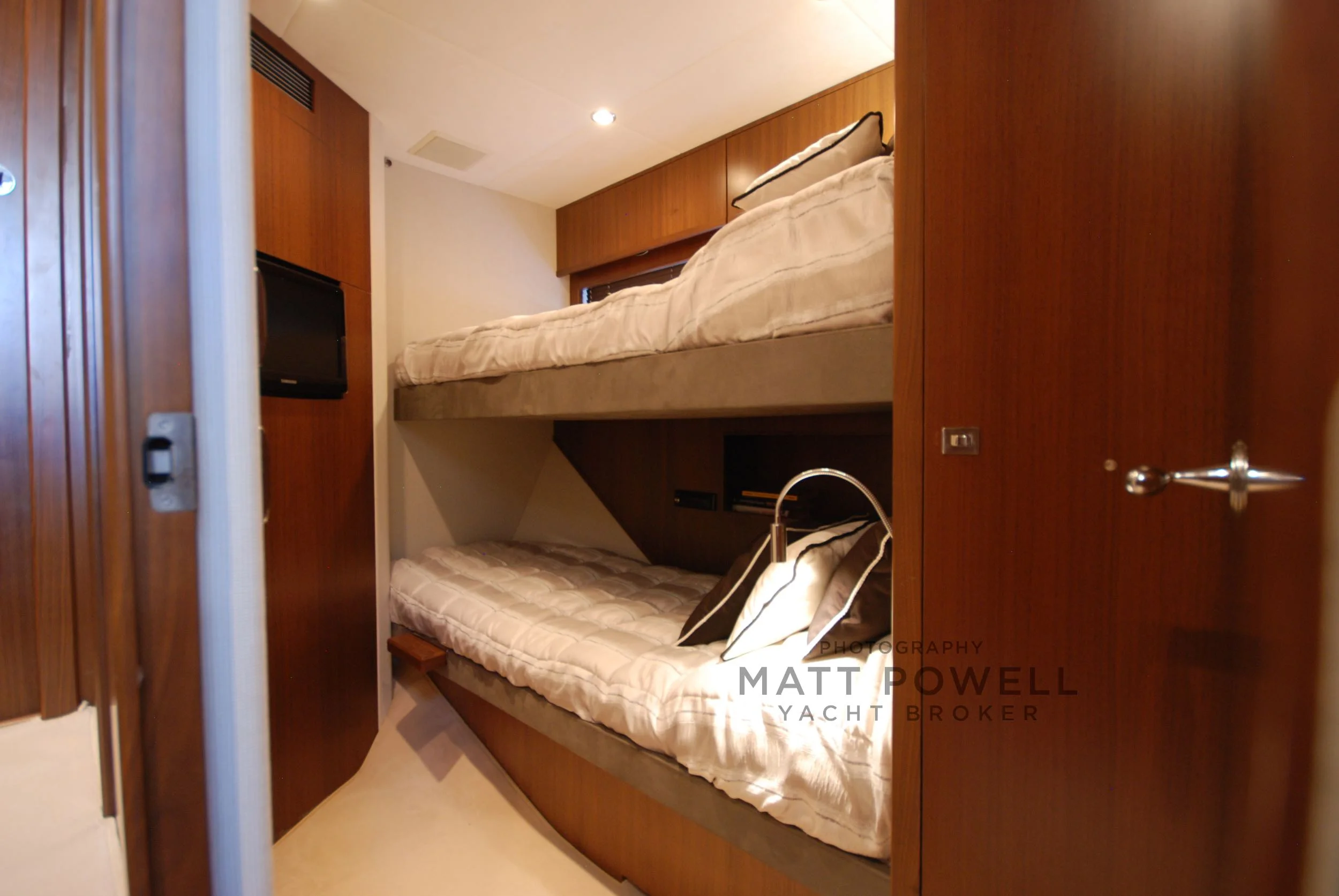 princess-v78-passion-five-for-sale-matt-powell-broker 015.jpg
