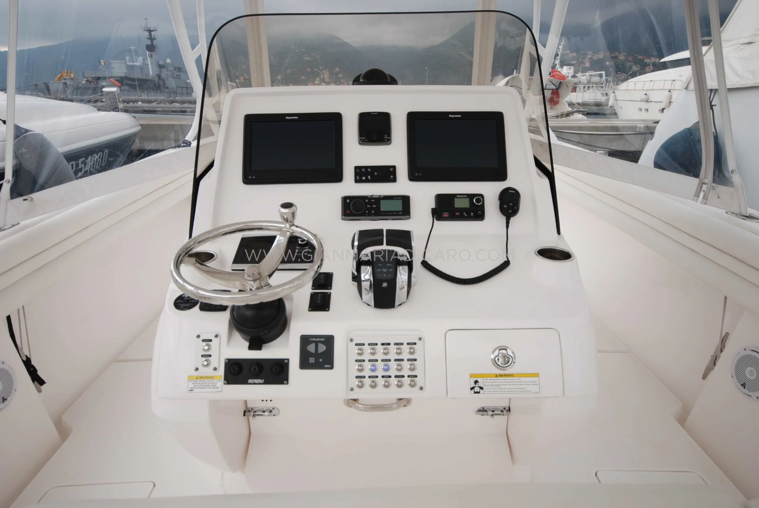 intrepid-400-centre-console-z-blonde-for-sale-10.jpg