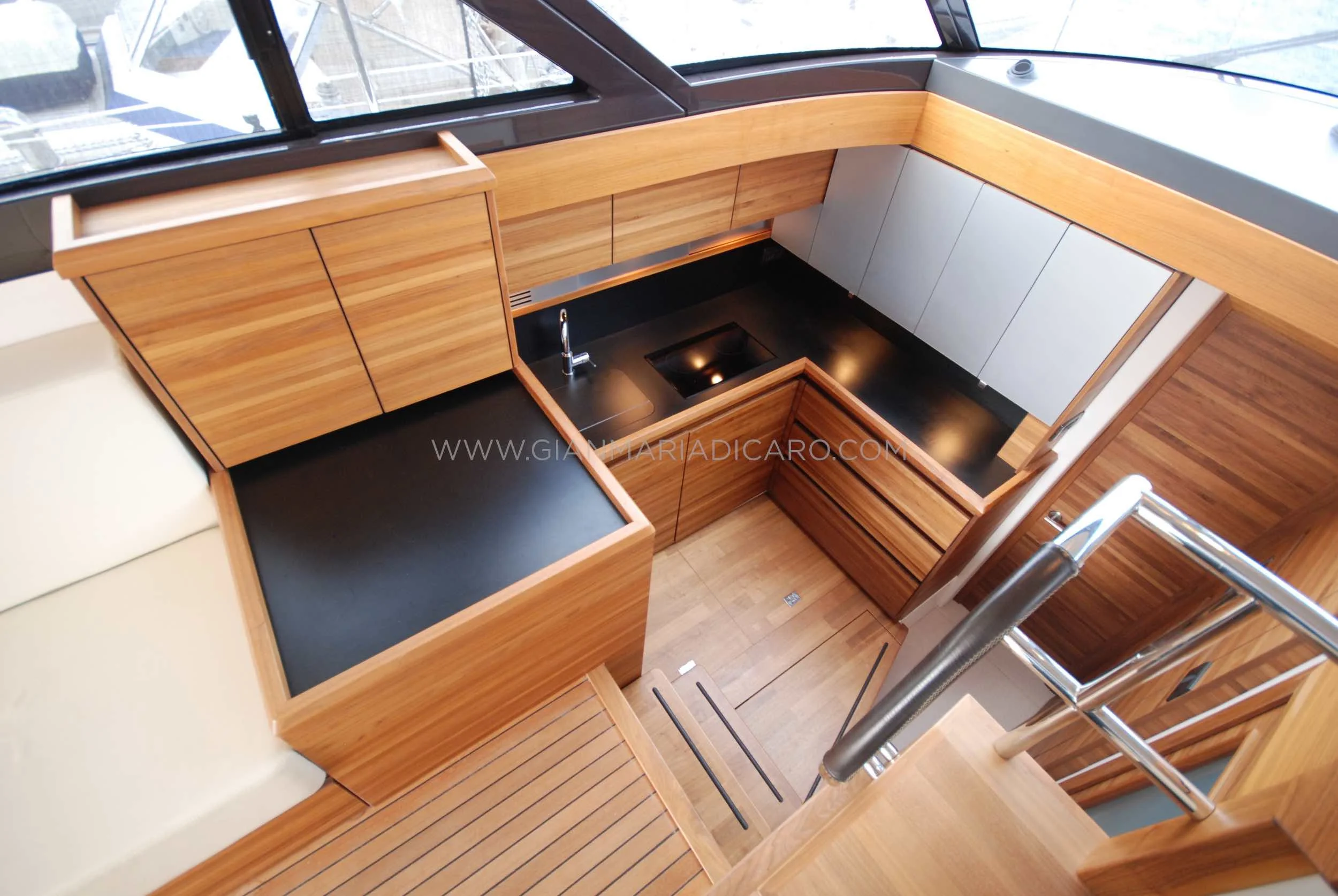sealine-f42-lilli-for-sale-15.jpg