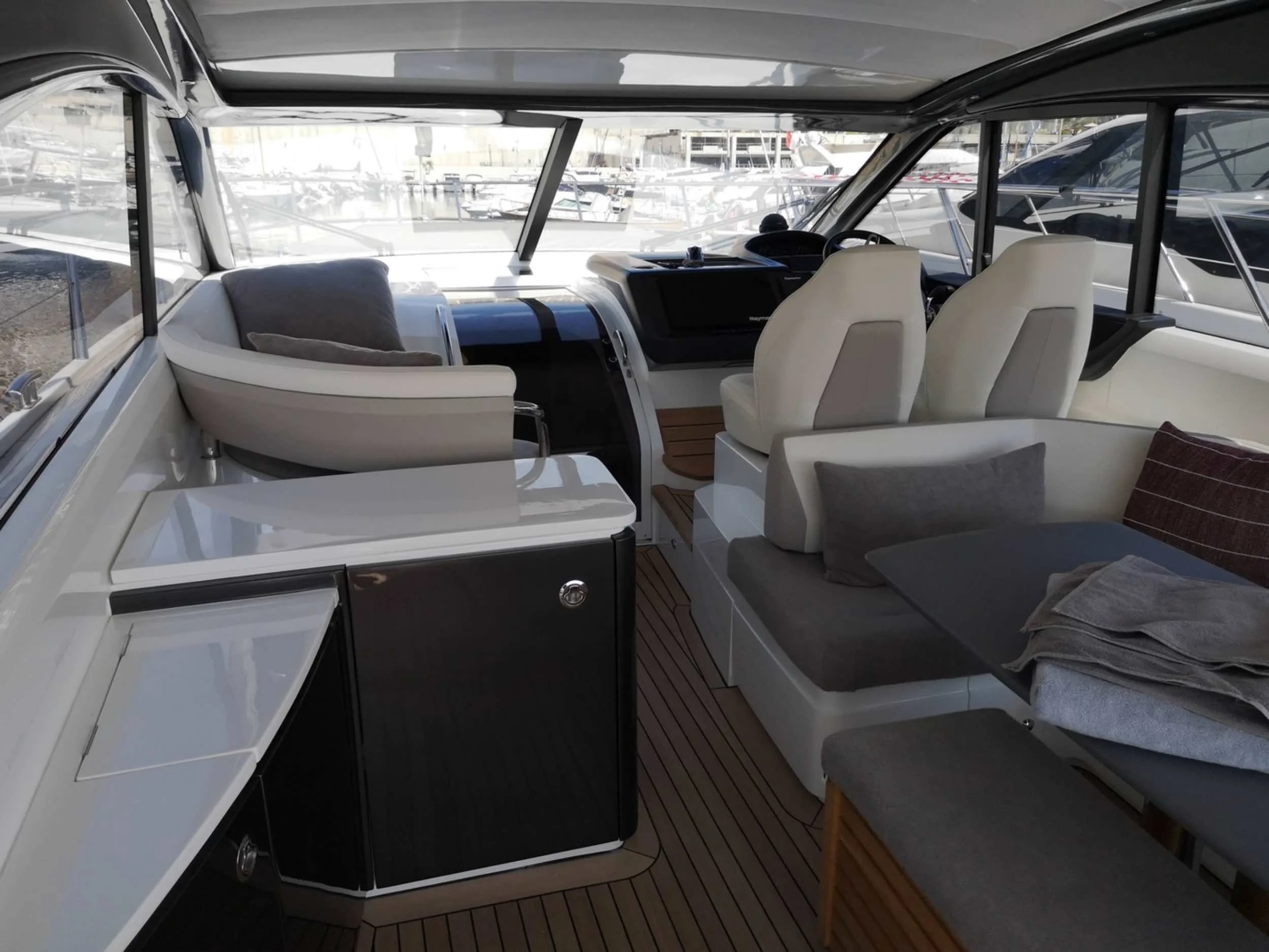 princess-v48-open-alison-for-sale-8.jpg