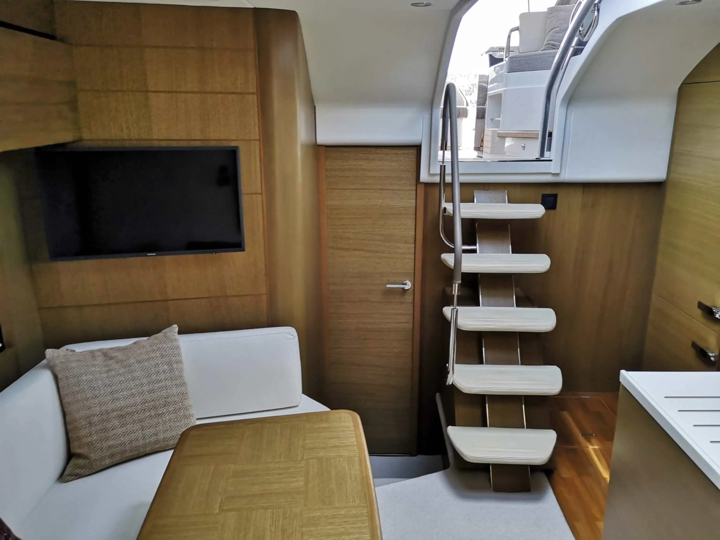 princess-v48-open-alison-for-sale-18.jpg