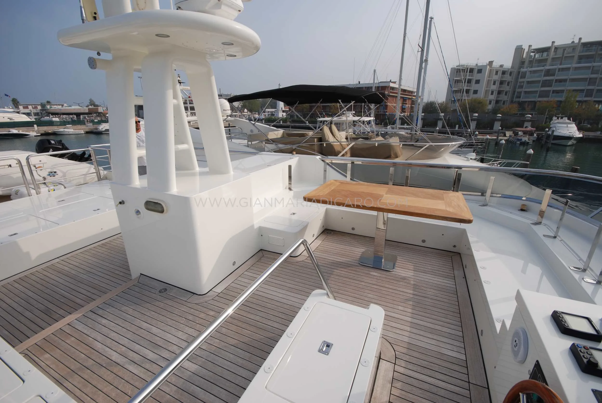 emys-yacht-22-unica-for-sale-99.jpg