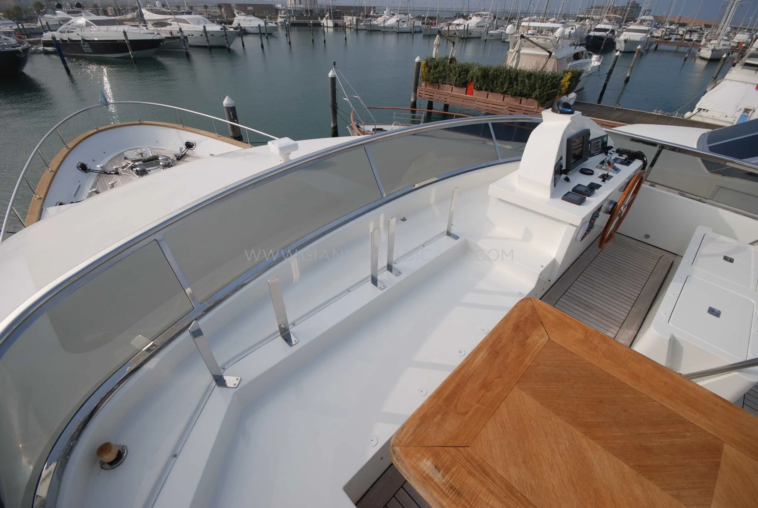 emys-yacht-22-unica-for-sale-103.jpg