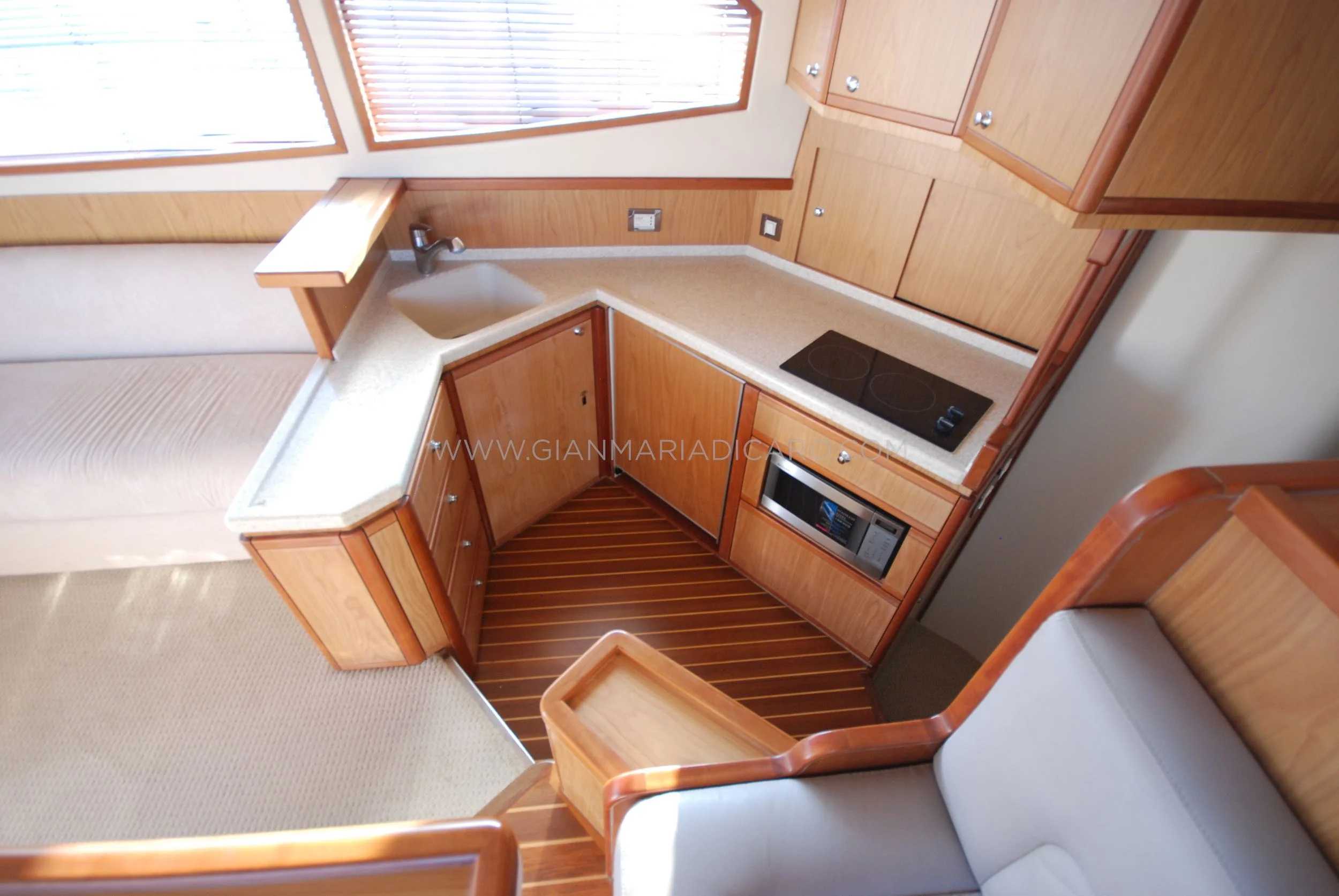 bertram-410-convertible-moppie-for-sale-6.jpg