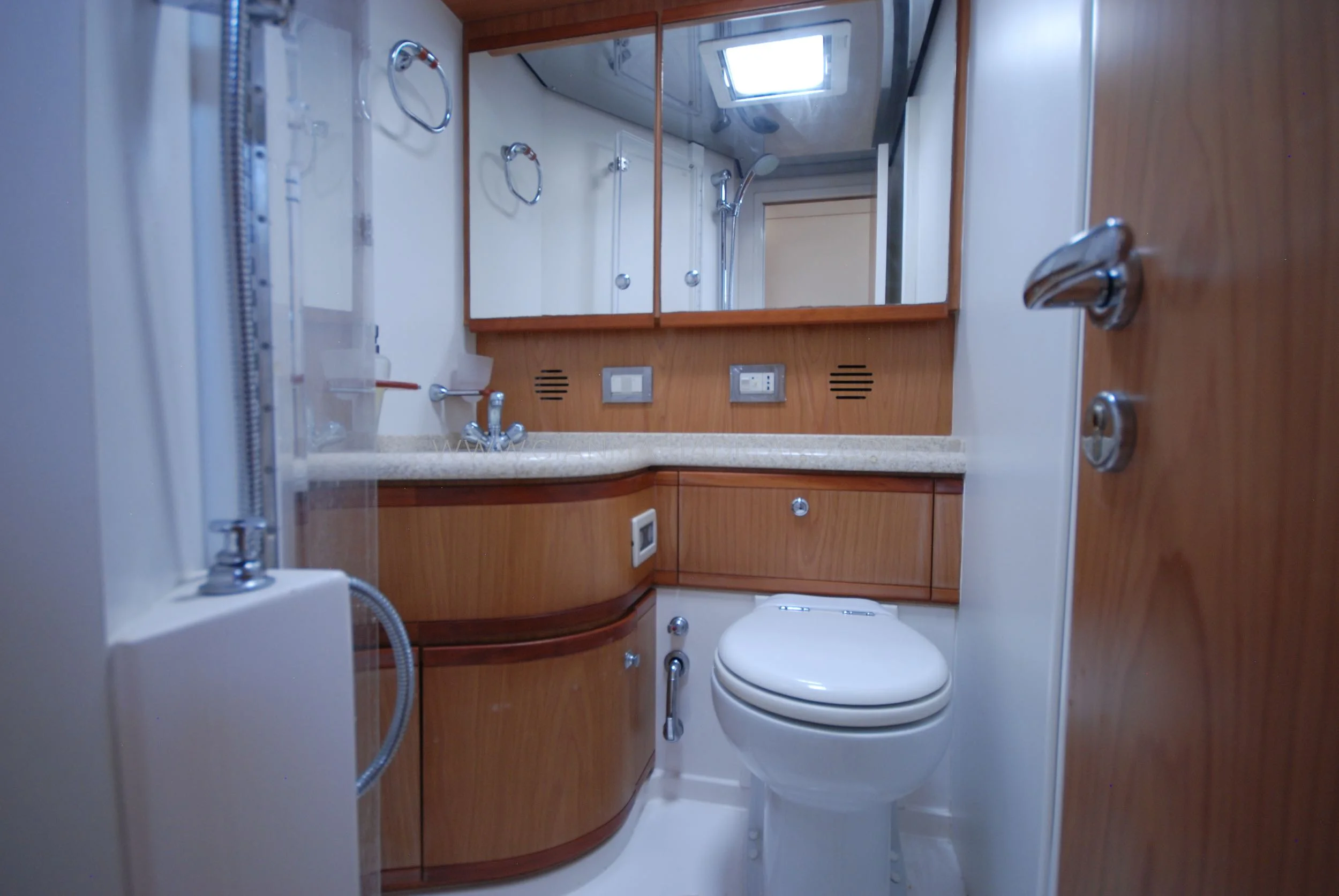 bertram-410-convertible-moppie-for-sale-9.jpg