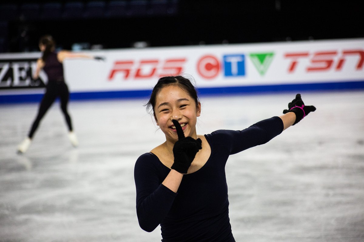Ladies silver medallist Mako Yamashita smiles during practice ( Tweet it here )