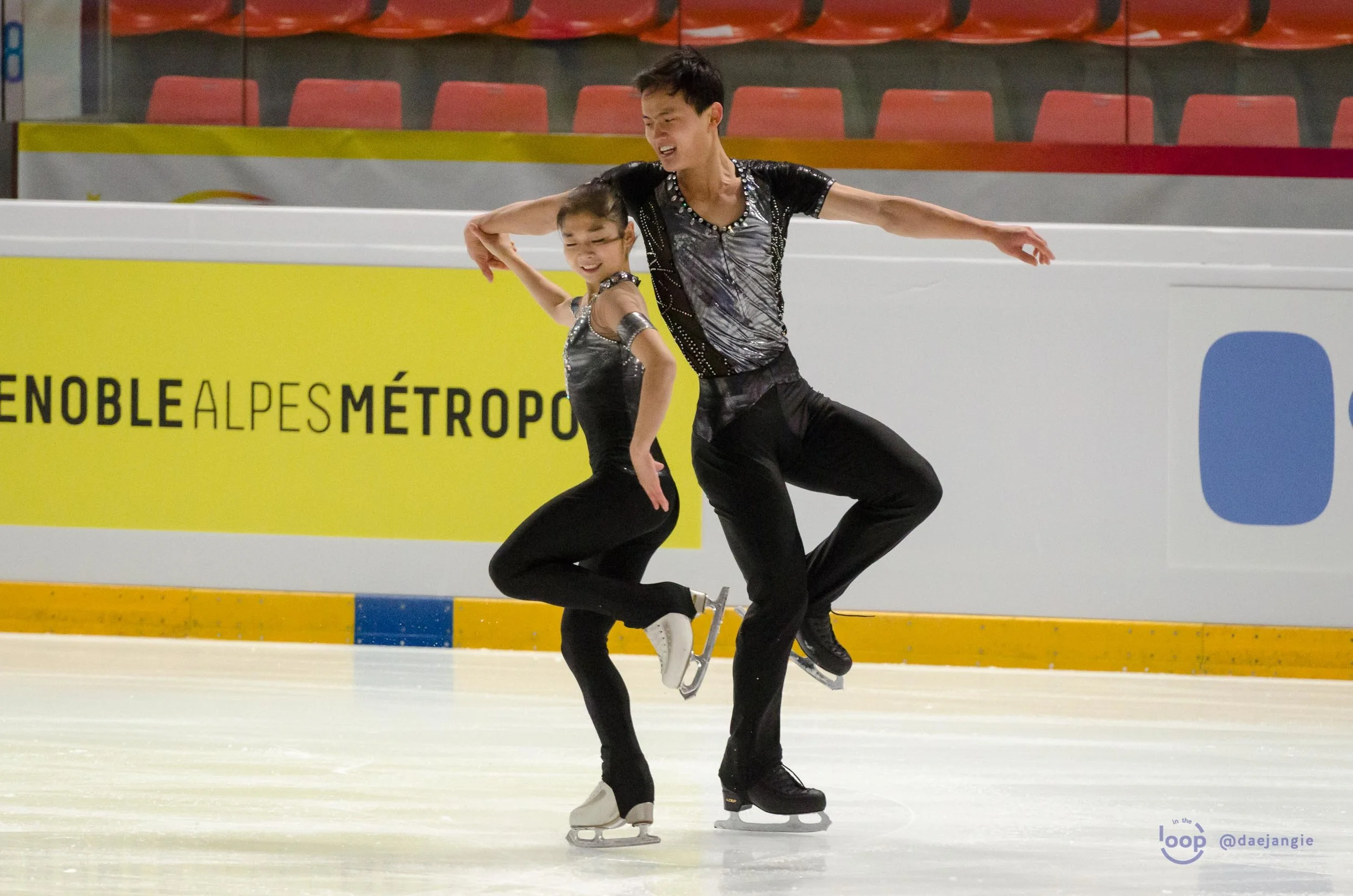 Tae Ok Ryom and Ju Sik Kim at Internationaux de France 2018