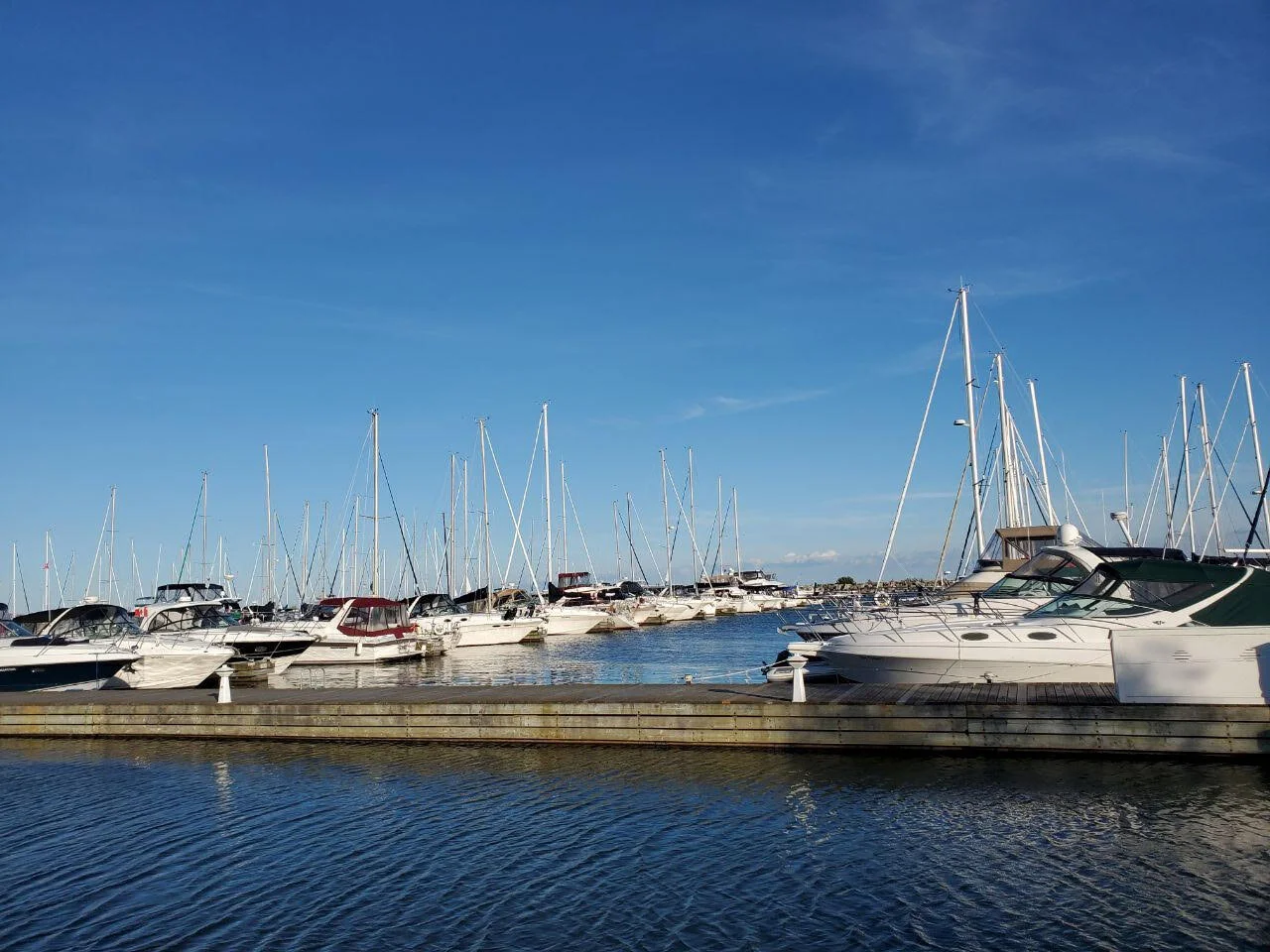 Bronte Waterfront Park is only 15 minutes drive from the rink if you don’t feel quite up to venturing over to Toronto during or post the competition but the harbor is beautiful and there are so many cute restaurants nearby to eat at!