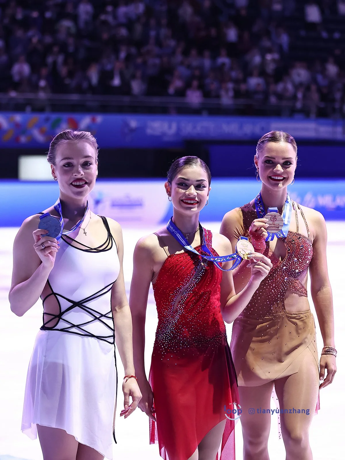 0920 Awards10.jpg