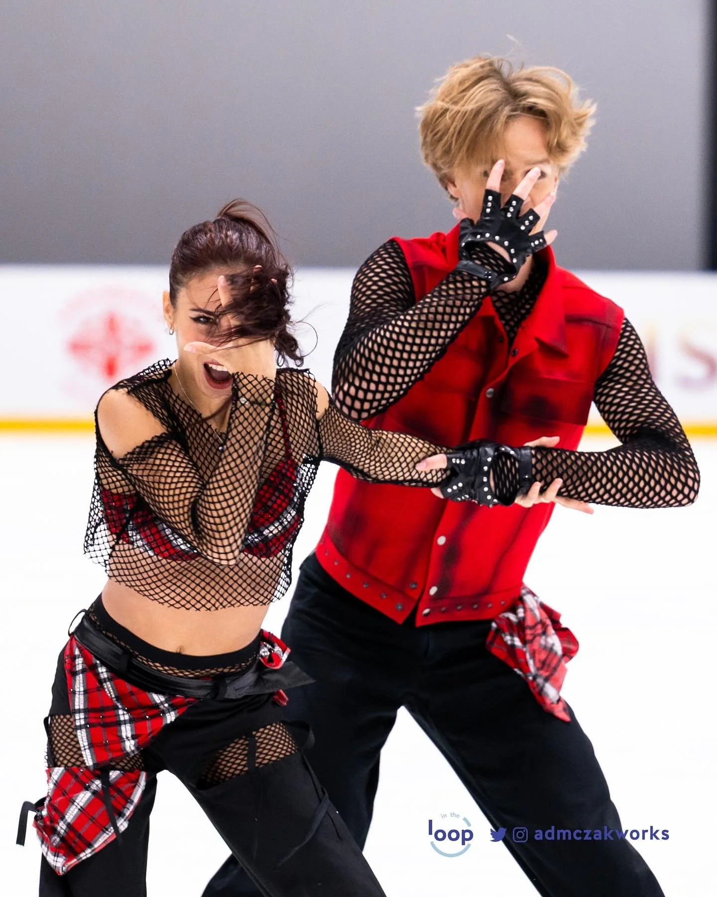 Top thee ice dance teams + our highlights from Trilaeti Trophy!

📸 @admczakworks
