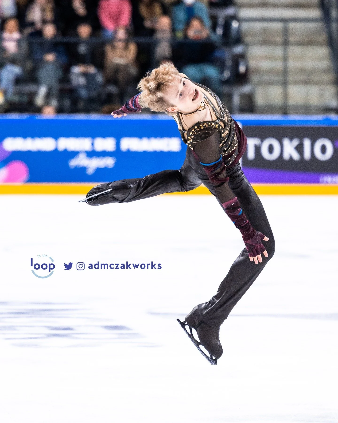 Top three men + some highlights from the short program at #GPFigure France
📸 @admczakworks