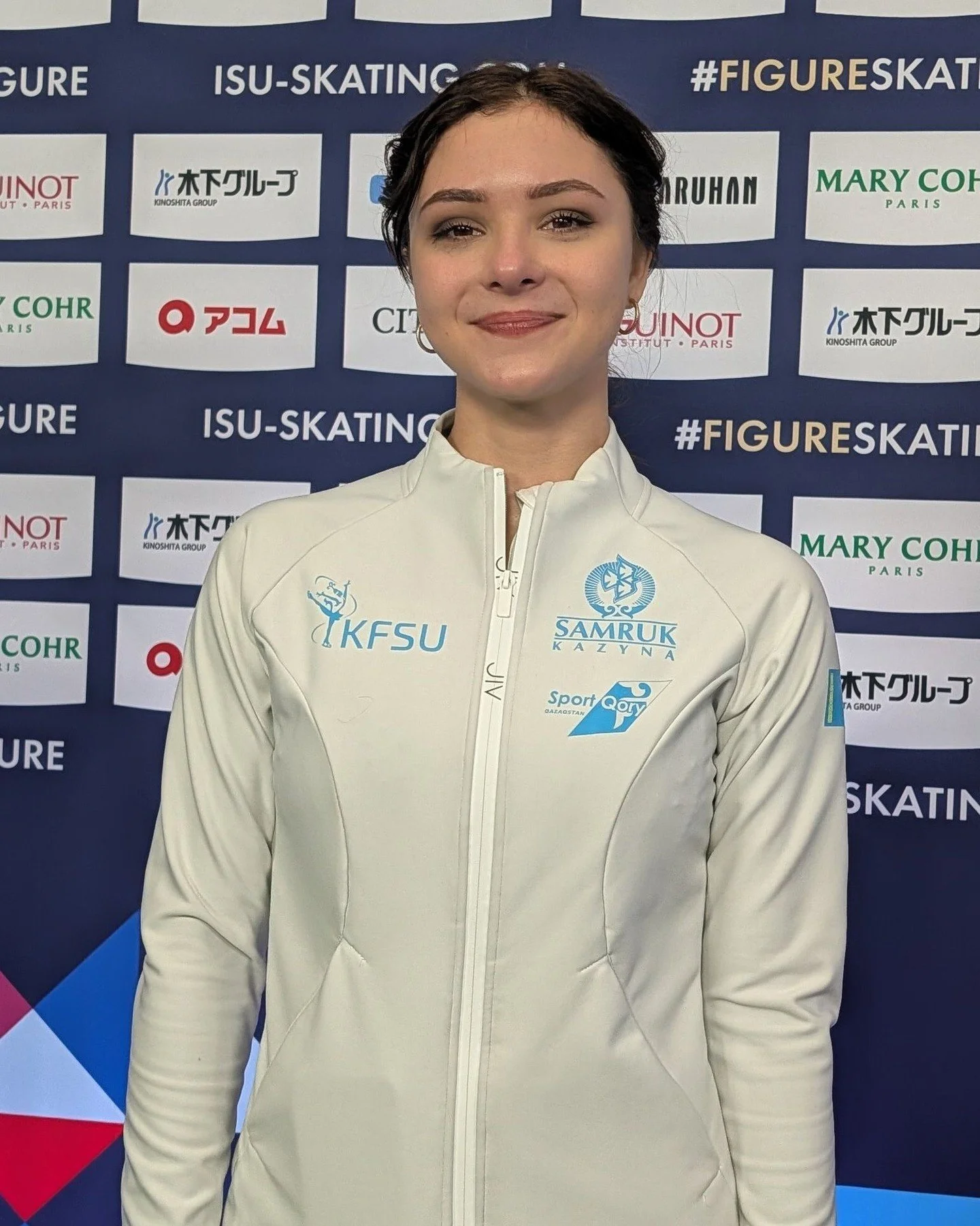 Sofia Samodelkina 🇰🇿 [187.53]: I feel good, but I'm kind of upset because of my free program. It wasn't really bad, and it wasn't really good. It was just okay. My practice was kind of better. My coach told me that there are reasons for this perfor