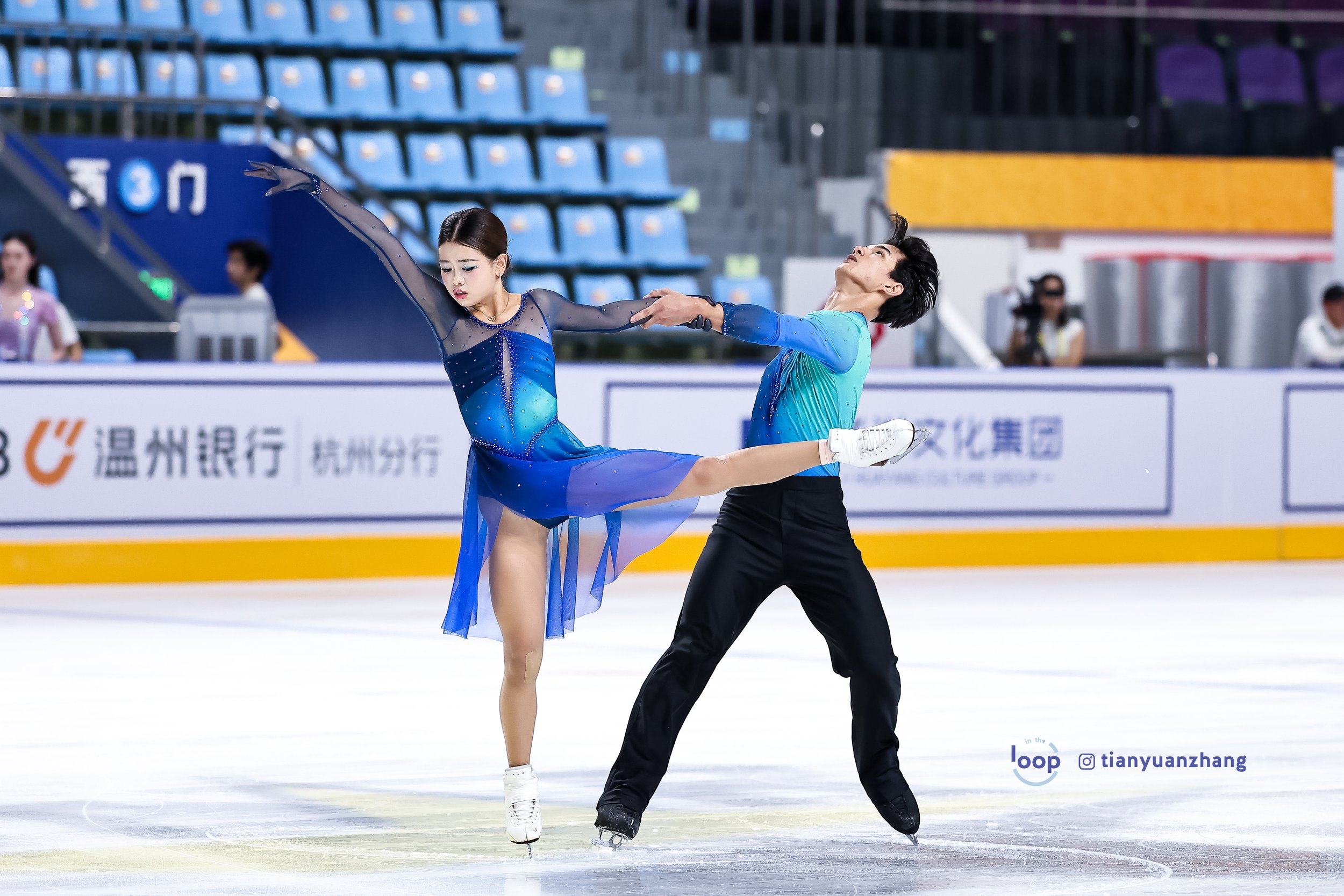 SHAO Xinran_Abuduwarisi Mutailipu.jpg