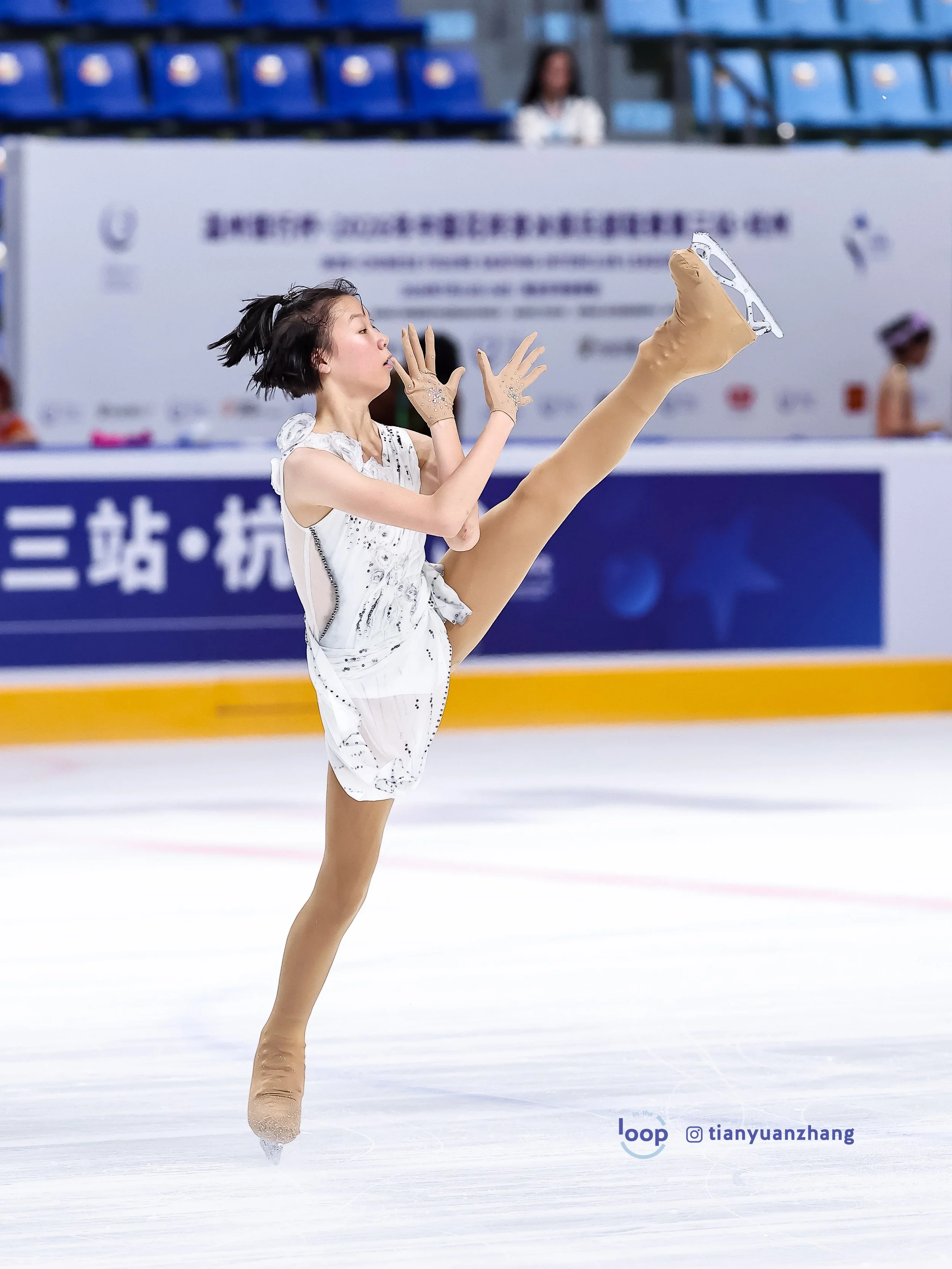 LIU Yi.jpg