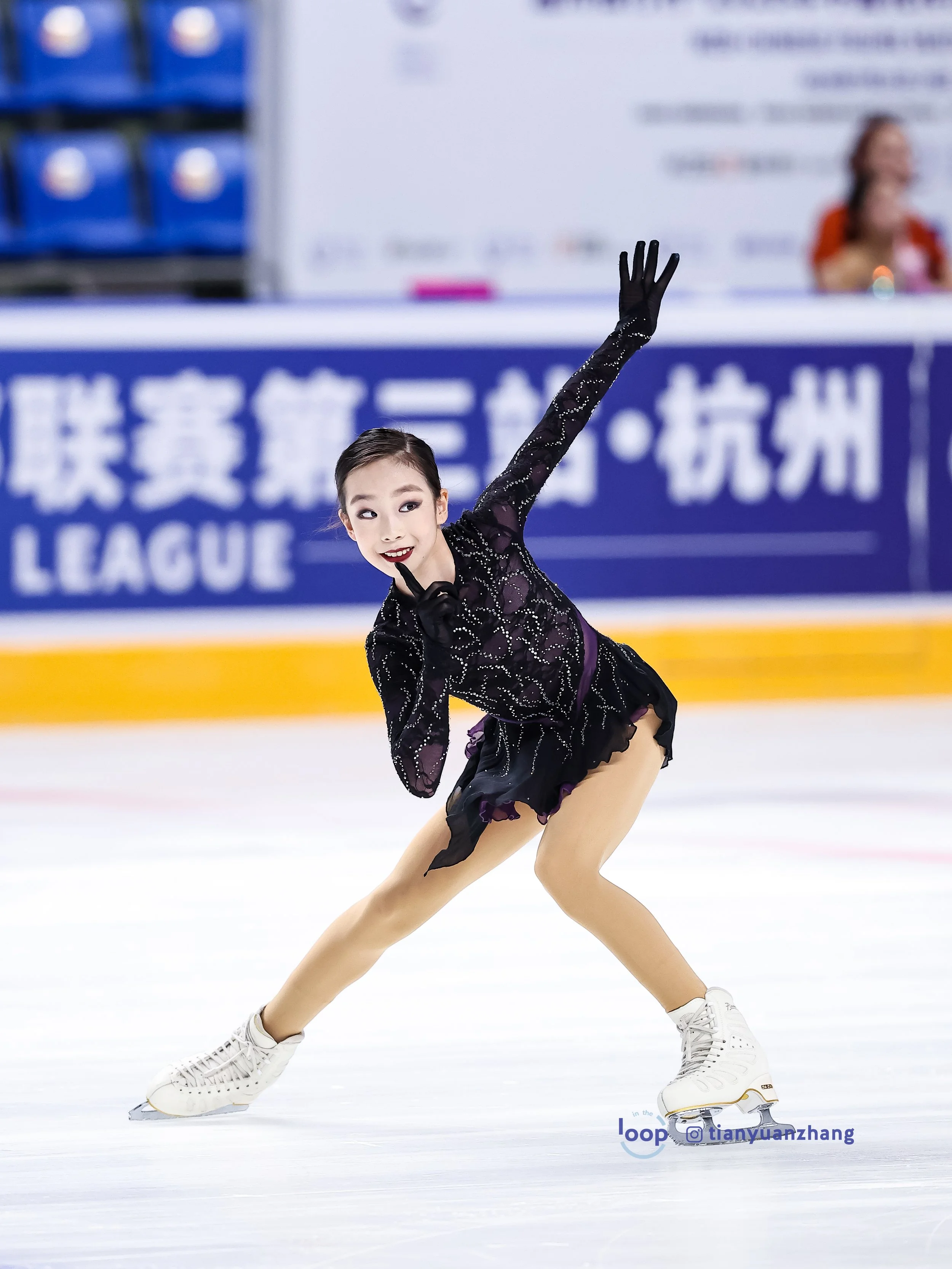 SHI Yuqiao.jpg