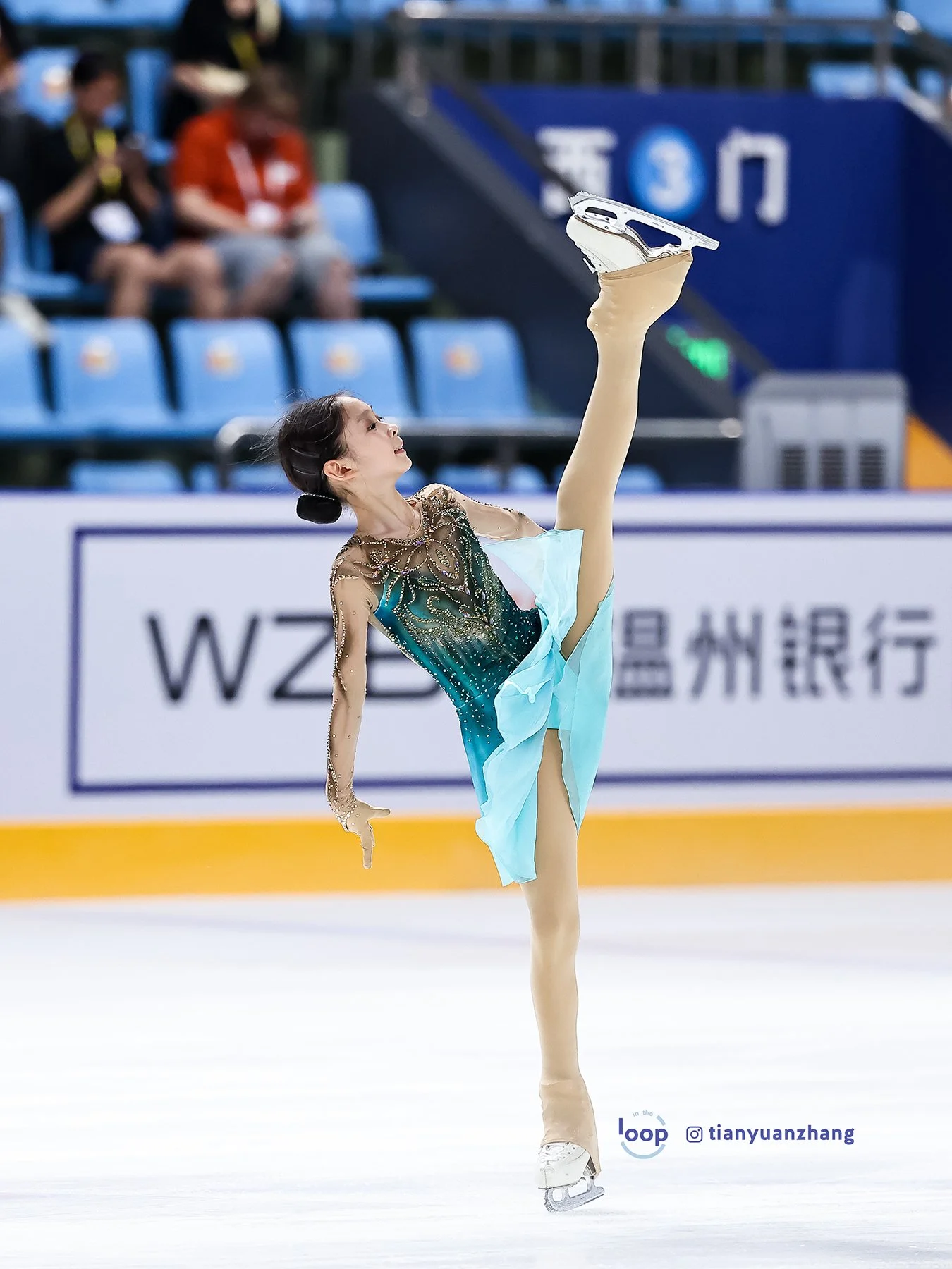 YU Peixin 2.jpg
