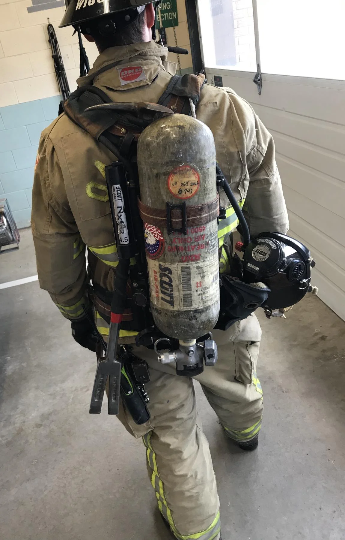 Halligan Carry_image three_fully stored.jpg