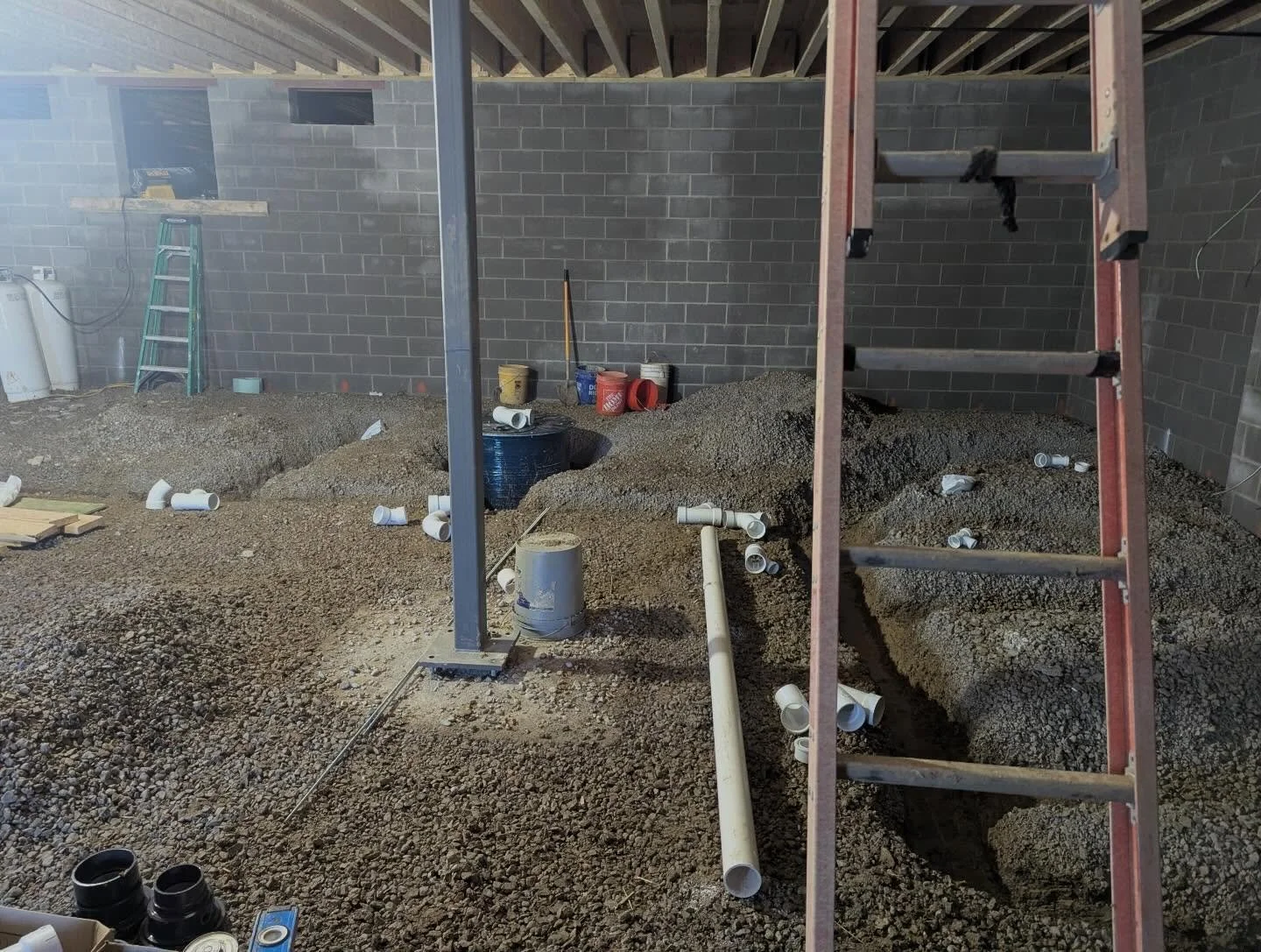 Basement plumbing is officially in &mdash; and this is one of the most important parts of a dental build.

Before cabinets, equipment, or finishes&hellip;
every operatory has to be precisely planned for:
&bull; suction lines
&bull; air
&bull; water
&