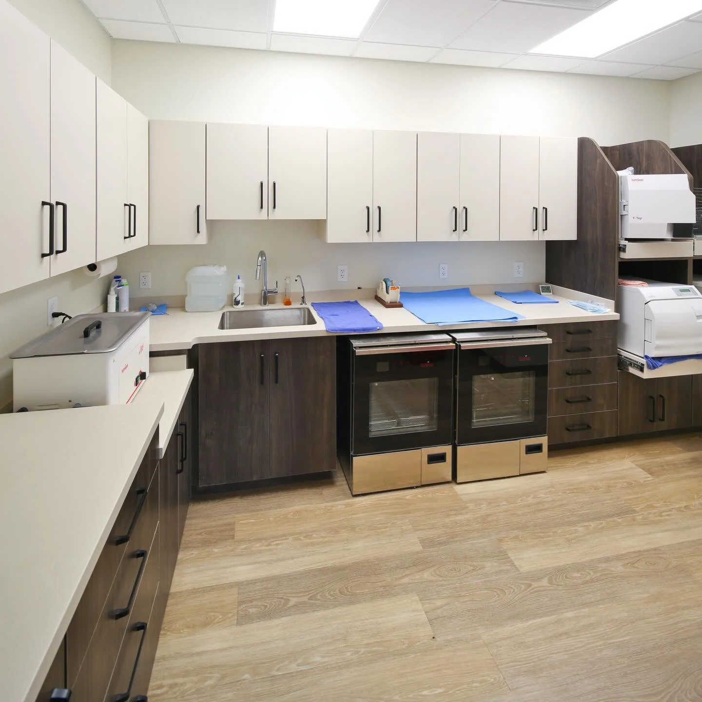 This sterilization area was designed around workflow &mdash; not just finishes &mdash; so the doctor and team can work efficiently every single day.

#bcidentalconstruction #dentalofficedesign #dentalpracticestartup #dentalofficebuild #healthcarecons