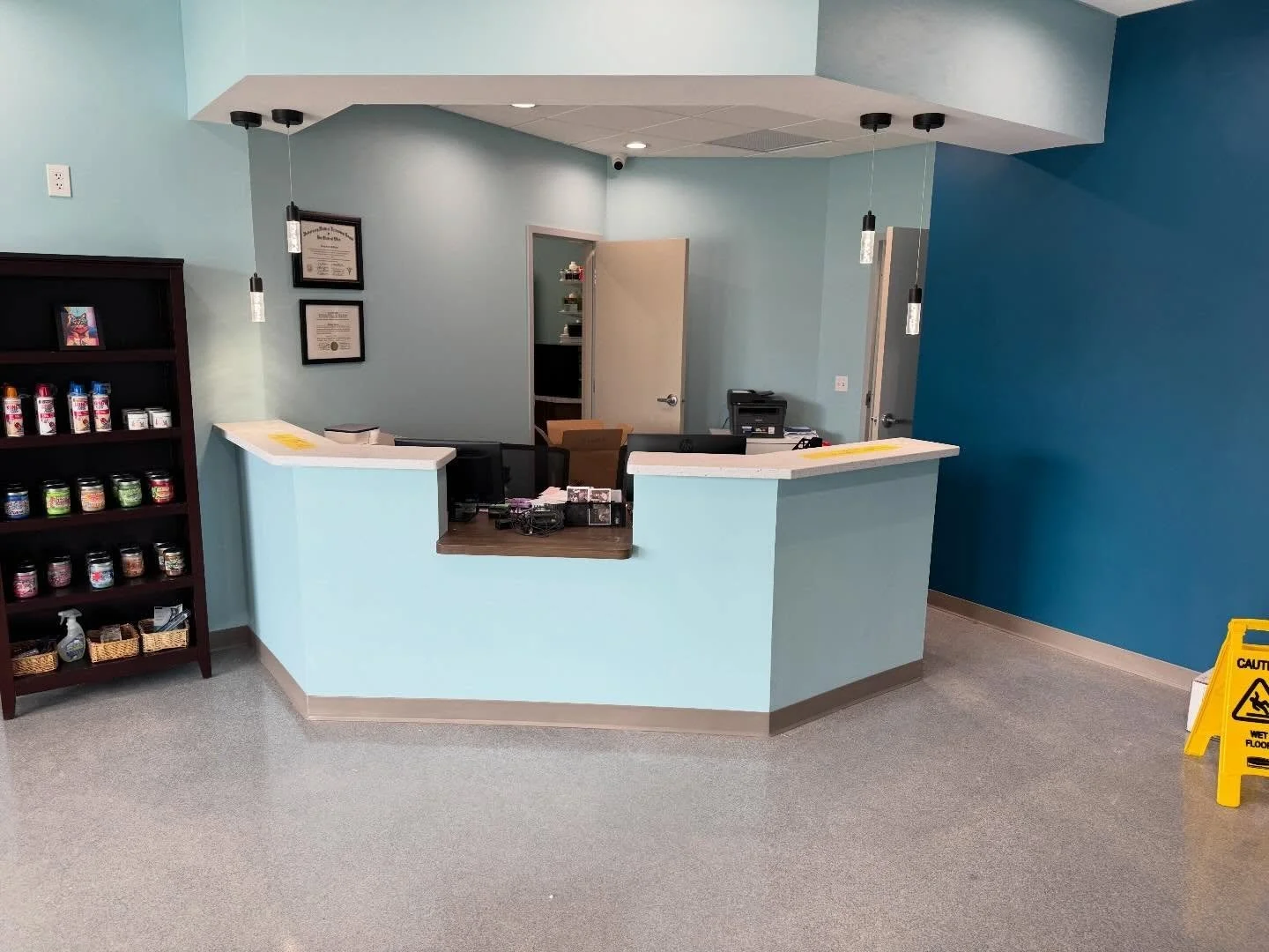 Did you know veterinary clinics and dental offices are surprisingly similar when it comes to construction?

From specialized plumbing to equipment-ready layouts, many of the same systems apply.

Meadowlands Veterinary Clinic is putting the final piec