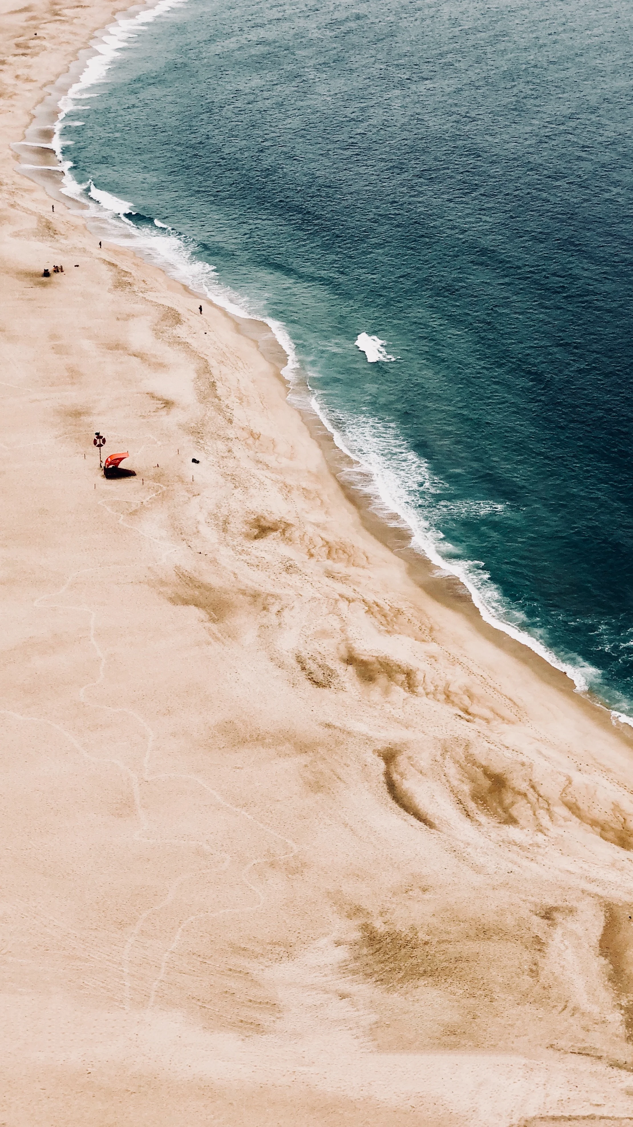 luis-gomes-694585-unsplash.jpg