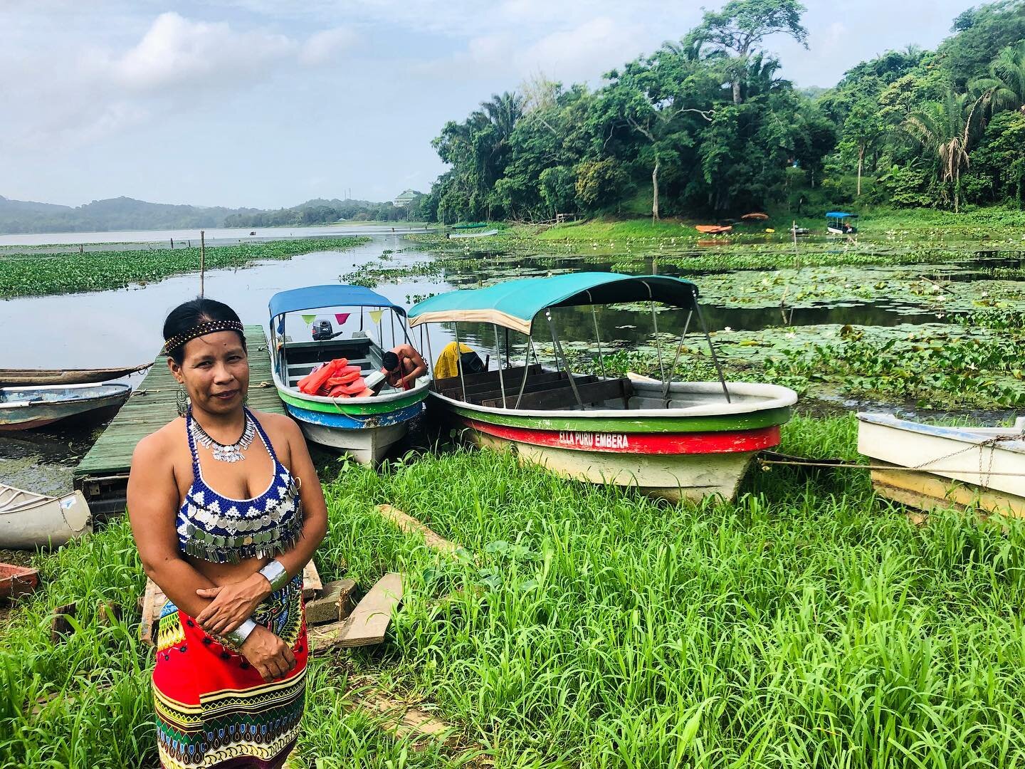 One of the most beautiful conversations I&rsquo;ve ever had was with the chief of the Embera tribe in Panama. What an honor. She gave me permission to take this photo, so I could remember ❤️
⁣
She said that the greatest act of kindness we can show ea