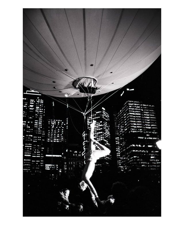 Heliosphere
-
#melbourne #australia #kodakfilm #trix #leica #leicam4p #35mmfilm #onfilm #ishootfilm #filmisnotdead #kodaktrix #filmshooterscollective #night #nightlights #filmphotography #blackandwhitephotography #bnw_mood #dazedandexposed #leicalose